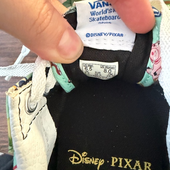 Vans x Disney Pixar Toy Story Old Skool – Women’s 8 / Men’s 6.5 - Picture 5 of 5